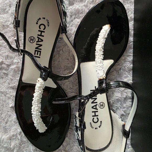 Never Worn CHANEL Tweed T-Strap Sandals Size 37.5 - Picture 3 of 5